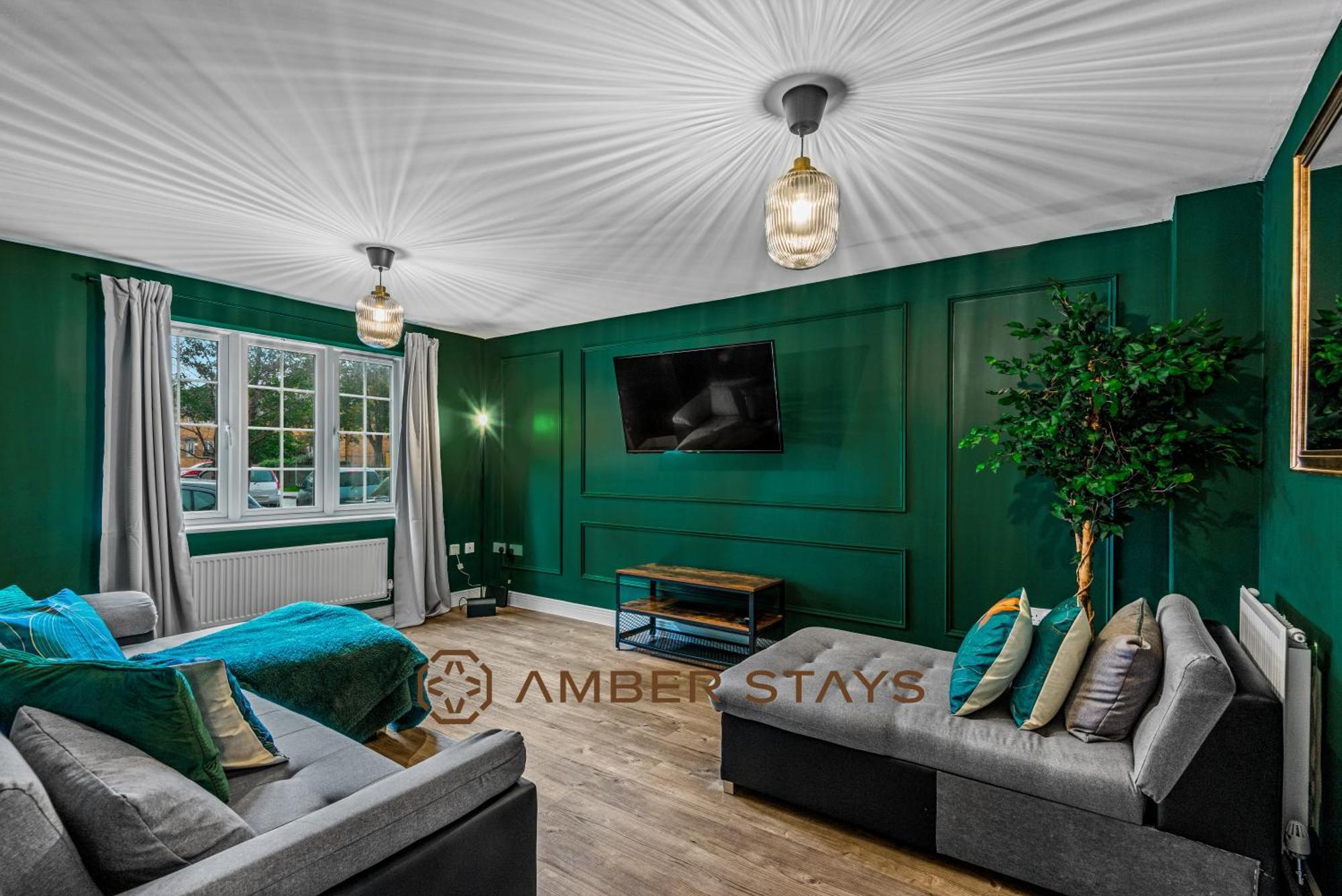 Spacious 5 Bed House In Reading By Amber Stays, Perfect For Business & Contractors, Sleeps 12! Exterior photo